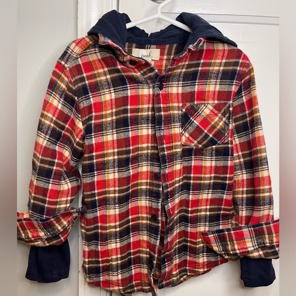 Boys Peek plaid layered flannel with hoodie, size 6/7